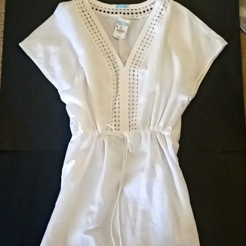 Tunic J. McLaughlin size med white brand new with tags